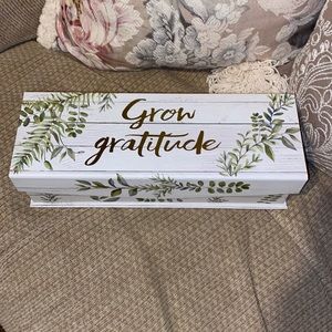 🍃 ⭐️ 🍃 NWT “Grow Gratitude” Gift Box